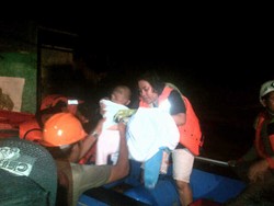 Kisah 6 Petugas SAR Satpol PP yang Telah Evakuasi 300 Warga di Kp Pulo