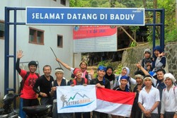 Perjalanan Seru Sarat Pelajaran Hidup di Baduy Dalam