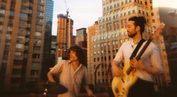 Sean Lennon dan Drummer Deerhoof Bentuk Duo Noise-Rock, Mystical Weapons