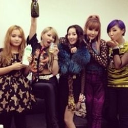 Satu Agensi, Lee Hi Tak Akrab dengan 2NE1 dan Bigbang