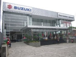Suzuki Buka Showroom di Cinere Depok