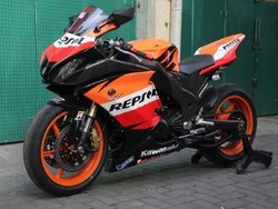 Apa Jadinya Jika Repsol Honda dengan Kawasaki Ninja Bersatu?