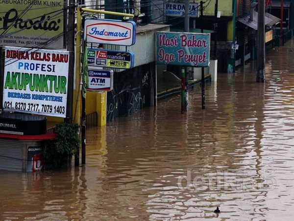 Banjir, Roda Ekonomi Terganggu