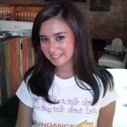 Ayushita Perankan Tunanetra di Yang Tidak Dibicarakan Ketika Membicarakan Cinta