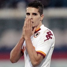 I Lupi Diganggu Krisis di Lini Depan