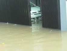 Banjir Satu Meter, Listrik di Kemayoran Padam