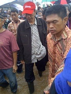 Jokowi Segera Penuhi Kekurangan Toilet & Selimut Korban Banjir
