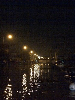 Banjir Mulai Surut, Kemayoran Masih Gelap Gulita