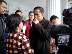  Listrik di Balaikota Nyala Lagi, Jokowi Terima Pedagang Pasar Minggu