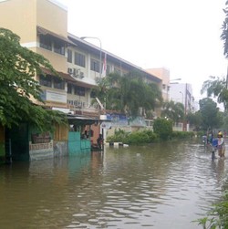 Banjir di Sunter Belum Menunjukkan Tanda-tanda Surut