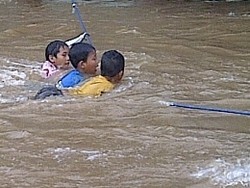 Ehh..., Ada Indiana Jones di Banjir Bukit Duri