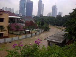 Kali Ciliwung Meluap, Taman Lawang Kebanjiran