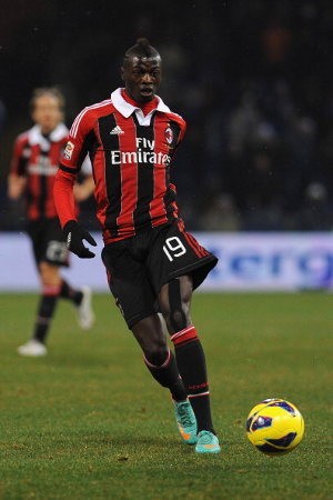 Niang Optimistis Milan Bisa Lewati Hadangan Barca