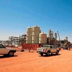 Prancis Serang Militan Mali, Puluhan Pekerja Asing Disandera di Aljazair