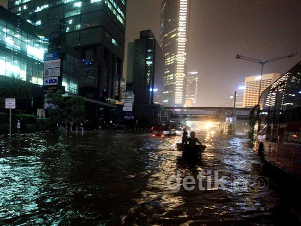 Kawasan HI-Tosari Nyaris Gelap Gulita