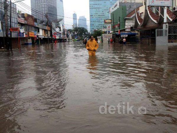 Benhil Ikut Terendam