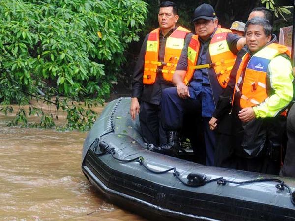 Presiden SBY Tinjau Banjir
