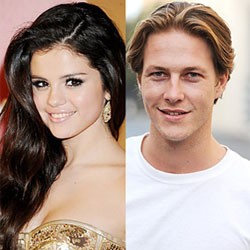 Selena Gomez Kepergok Pegangan Tangan dengan Luke Bracey