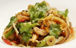 Yuk, Racik Mie Enak Untuk Meredam Udara Dingin!