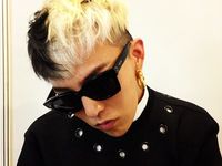 Hitam Putih Rambut G-Dragon