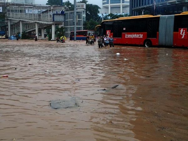 Jakarta Dikepung Banjir