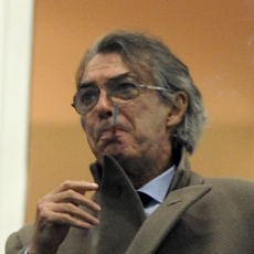 Sneijder Merasa Ditekan Inter, Moratti Cuma Tertawa