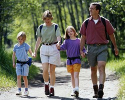 Cara Agar Bisa Santai Saat Liburan Tanpa Diganggu Urusan Pekerjaan