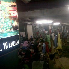 Grand Indonesia Jadi Tempat Pengungsian