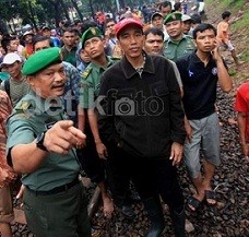 Jokowi: Perbaikan Tanggul Jebol di Latuharhary Harus Rampung Hari Ini