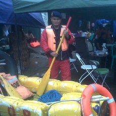 Anggota Brimob Selamatkan Ibu Hamil yang Nyaris Melahirkan di Perahu