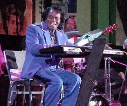 Film Biografi James Brown Siap Diproduksi