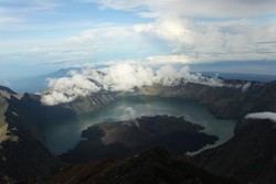 Gunung Rinjani, Kecantikannya Lengkap!