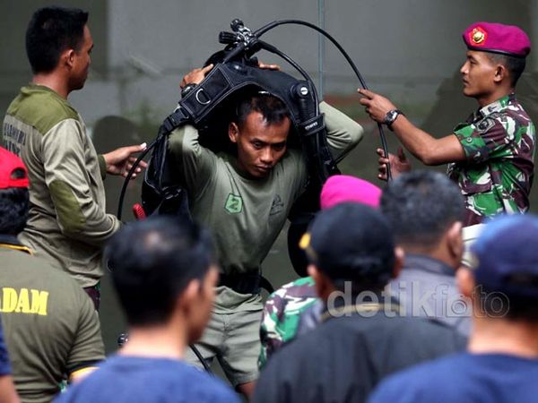 Korban Tsunami Basement Plaza UOB Terus Dicari