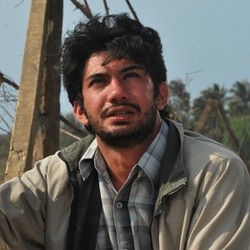 5 Film Terbaik Reza Rahadian