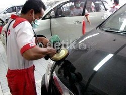 Banjir, Auto2000 Rugi Rp 100 Miliar