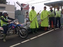 Antisipasi Banjir, Daihatsu Siapkan Perahu Karet di Sunter