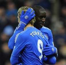 Demba Ba Minta Chelsea Perbaiki Performa di Kandang
