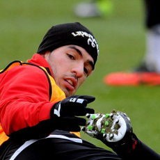 Mengaku Diving, Suarez Dikritik Rodgers