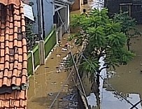 Banjir di Cililitan dan Rawajati Tersisa 1 Meter