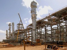 Aljazair Pastikan Militan Masih Sandera Pekerja Asing di Kilang Gas