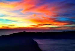 Kemegahan Gunung Bromo dengan Sejuta Pesonanya