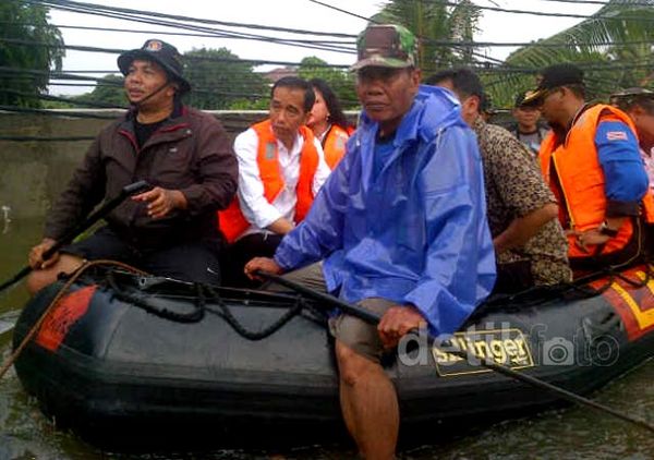 Jokowi Tinjau Banjir Pluit