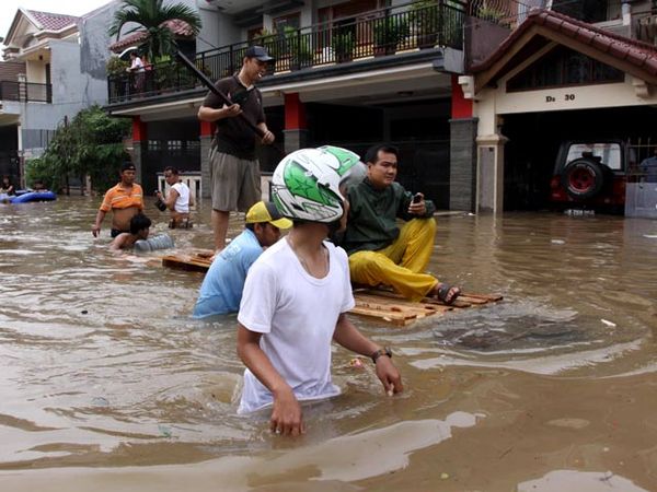 Villa Taman Kartini Bekasi Terendam Banjir