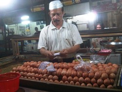 Harga Telur dan Sayuran di Jakarta Terkerek Naik