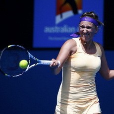 Azarenka Kerja Keras Kalahkan Hampton 
