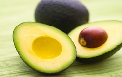 Makanlah Alpukat agar Libido Lebih Tinggi!