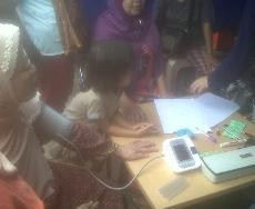  Usai Banjir, Warga Kampung Pulo Mulai Terserang Penyakit