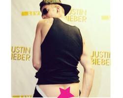 Justin Bieber Pamer Bokong di Instagram
