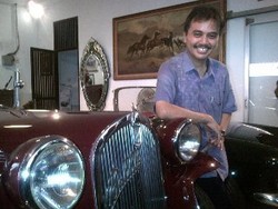 Menpora Berterima Kasih Pada Pemilik Mobil Kuno