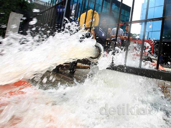 Basement Plaza UOB Terus Dikuras